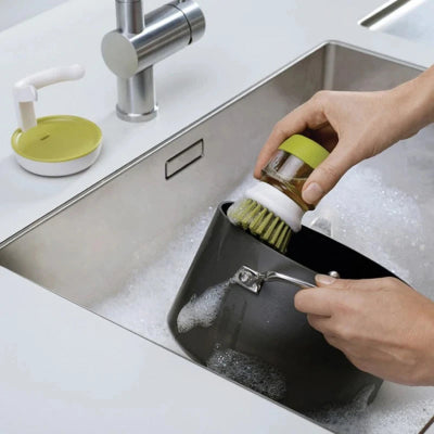 brosse-vaisselle-cleandish-casserolle